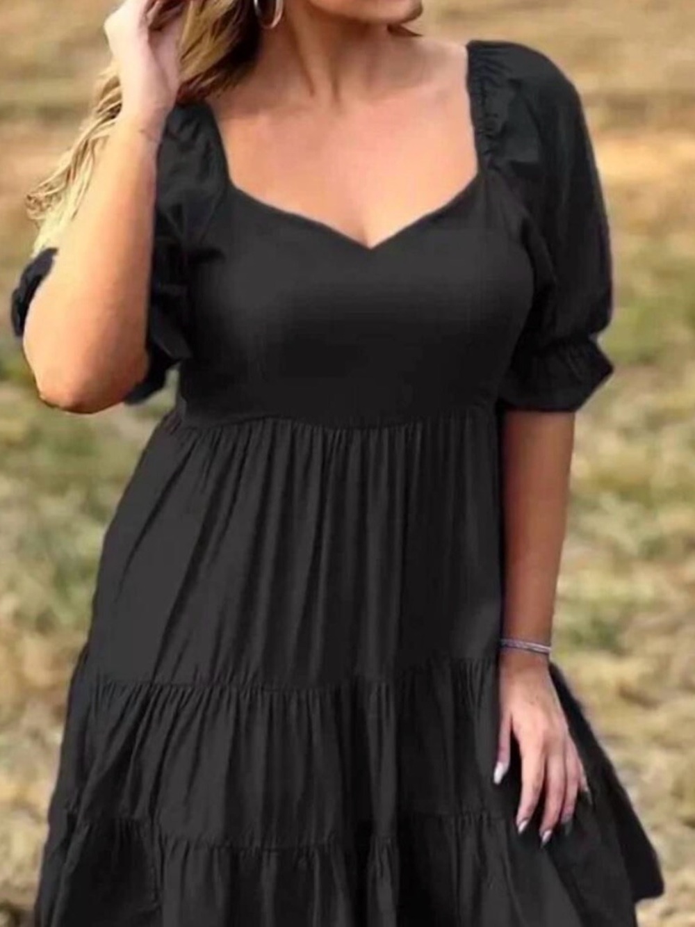 Elegant Black Sweetheart Midi Dress with Puff Sleeves